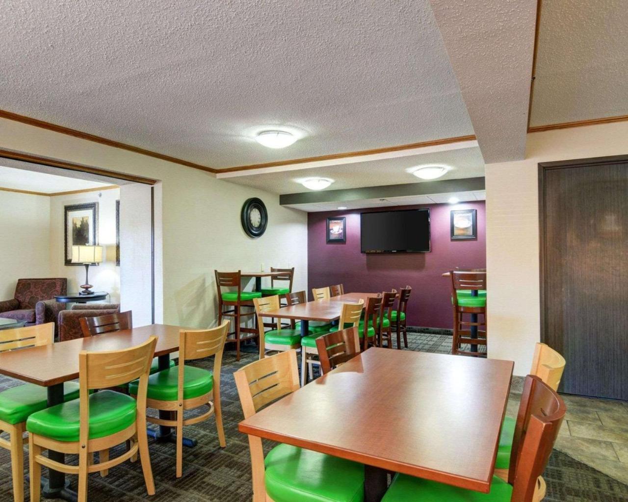 Quality Inn Fort Smith I-540 Экстерьер фото